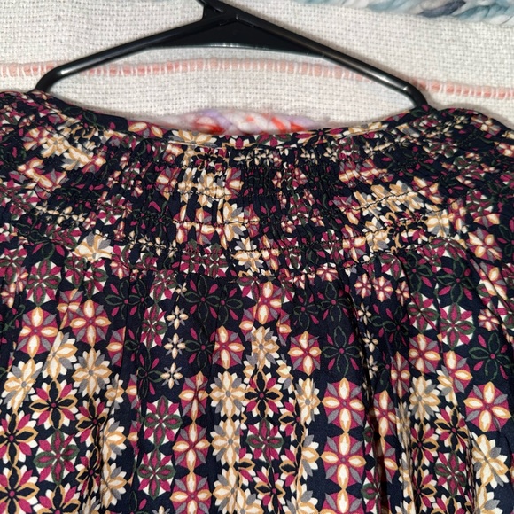 Anthropologie 11-1 Tyhlo Black and Red Geometric Floral Blouse - Picture 7 of 10